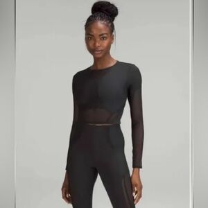 NWT ** Lululemon Mesh Paneled Training Long Sleeve Size 4 Black running